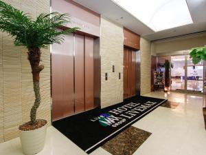 HOTEL LiVEMAX BUDGET Hamamatsu-Ekimae - Check-in and Check-out