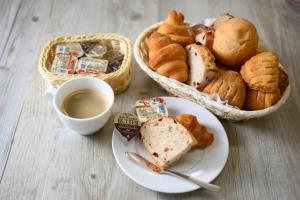 Hotel Mystays Nayoro - Languages Spoken