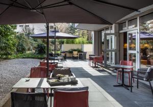 Hotel Paris Boulogne - Dining and Entertainment Options