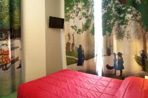 Hotel Perreyve - Luxembourg Garden - About Staying Here