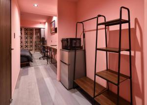 HOTEL PINK HIBISCUS - Room Features and Comforts