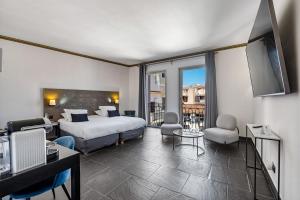 Hotel POZZO DI BORGO - Policies and Regulations