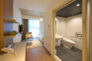Hotel Resol Trinity Naha - Getting to the Hotel