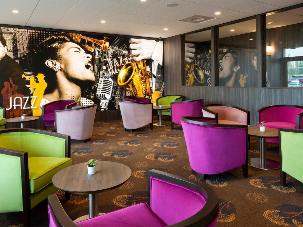 Hotel Roi Soleil Prestige Plaisir - St Quentin - How To Book Your Stay