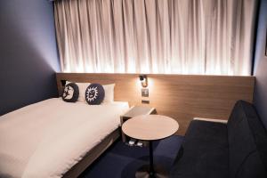 Hotel She, Osaka - Check-in and Check-out
