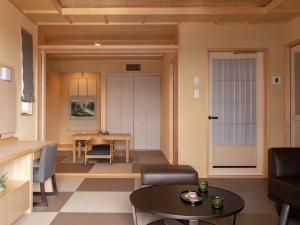 Hotel Shikinoyakata Hakone Ashinoko - Room Features
