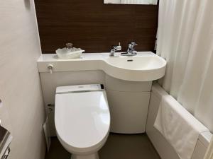 Hotel Shinjukuya - Booking Information