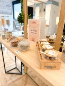 Hotel Victoria - How To Book Your Stay