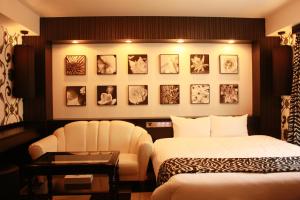 Hotel VR Osaka - Room Types and Amenities