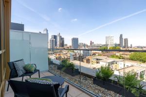 Hyatt Place London City East - Booking Information