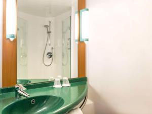 Ibis Leeds Centre Marlborough Street - Dining Options