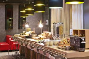 Ibis Marne La Vallée Champs-sur-Marne - Parking and Breakfast Details