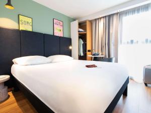 Ibis Paris Bastille Faubourg St Antoine - Nearby Attractions and Transportation