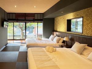 KIYOMORI - Booking and Availability