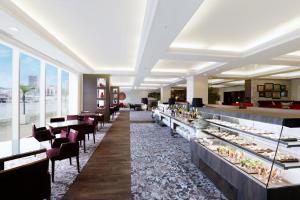 Kobe Meriken Park Oriental Hotel - Facilities and Services