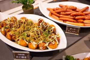 Kuretake Inn Osaka Midousuji Hommachi - Dining Options