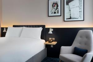 Leonardo Hotel Bristol City - Dining Options