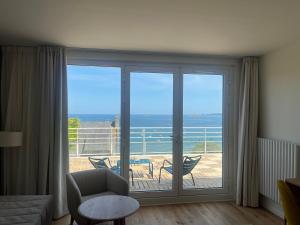 Logis Hôtel De Carantec - Hotel Policies and Services