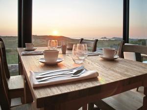 Logis the Château De Sable - Guest Reviews and Feedback