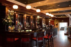 London Croydon Aerodrome Hotel, BW Signature Collection - Policies and Requirements