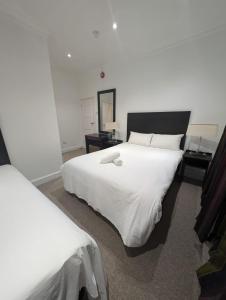 London Shelton Hotel - Guest Ratings and Feedback