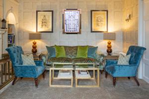 Lords Of The Manor - Rates and Policies