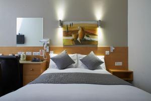 Luna And Simone Hotel - Guest Reviews and Highlights