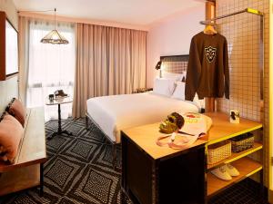 Mama Shelter Paris West - How To Book Your Stay