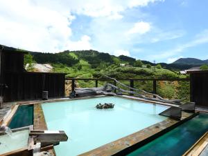 Manza Onsen Nisshinkan - Reviewer Feedback