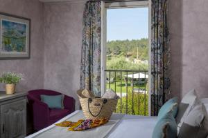 Mas De L'olivier - About Staying Here