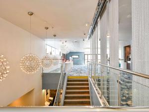 Mercure Marseille Centre Old Port - Accessibility and Location