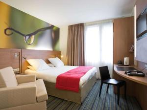 Mercure Quimper Centre - Parking and Transportation