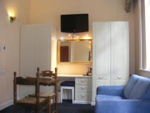 Mermaid Suite Hotel - Guest Reviews and Ratings