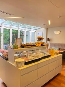 Mistral Hotel - Policies and Check-in/Out