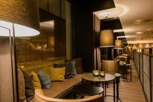 Motel One Manchester-Royal Exchange - Dining and Breakfast Options