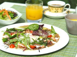 Mountain Hotel - Room Amenities and Features