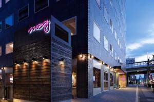 MOXY Tokyo Kinshicho - Entertainment and Hotel Vibe