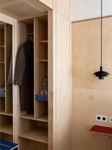 New Opera Hotel - How To Book Your Stay