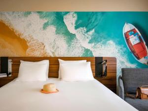 Novotel Antibes Sophia Antipolis - Relaxing Amenities and Entertainment