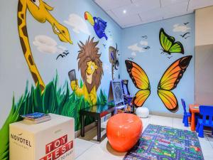 Novotel Birmingham Centre - Parking and Transportation