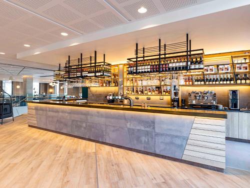 Novotel Liverpool Paddington Village - Accessibility and Transportation