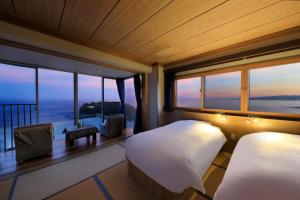 Ocean View Hiromi SPA Hotel - a Hot Spring and a Hotel With a Spectacular View - Dining and Culinary Experiences