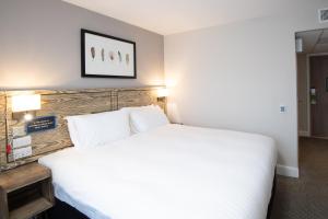 Owl, Hambleton by Marstons Inns - Guest Feedback and Ratings