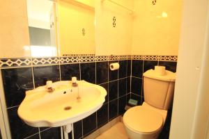 OYO Abbey Lodge Hotel - Nearby Attractions