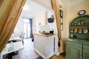 OYO Lina Guest House - Pricing and Policies