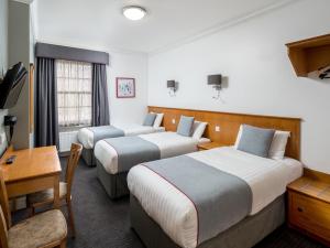 OYO Townhouse New England, London Victoria - Check-In Policies