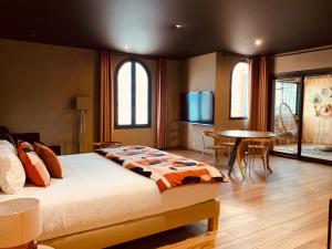 Palm Beach - Pricing and Bookings