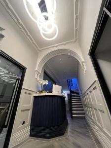 Philharmonic Hotel - Check-in and Check-out