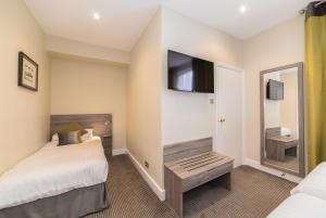 Phoenix Hotel - Booking Policies and Information