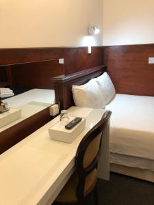 Plaza London Hotel - Policies and Check-In Details